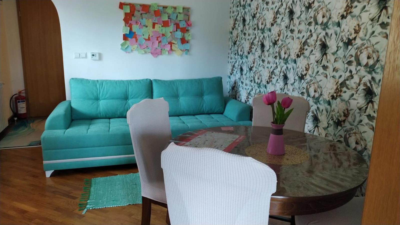 Apartman Sa Garazom I Internetom Сараево Екстериор снимка